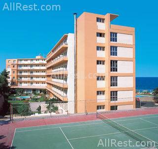 Belvedere Beach Hotel 7